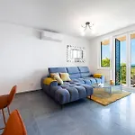 Apartment Luka 2