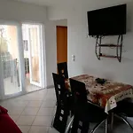 Cozy Apartment Tuka 4 Near The Beach