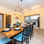 Vila Vergatum-Privacy,Gym,Billiards,Table Tennis