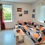 Apartment Lozica With Private Garden, Self Check-In