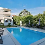 Apartments Mato