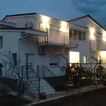 Apartmani Maritimo