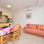 Holiday Home In Drage With Sea Views, Balcony, Air Conditioning,Wifi 592-1