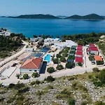 Camp Panorama With Pool