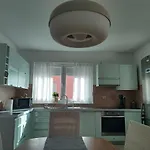 Apartment Anka, 2 Bedrooms, Spacious, Sunny, 84M2