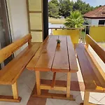 Apartment And Pool Nika