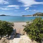 Beach House Mane Sol - Perfect Seafront House For Relaxing Holidays