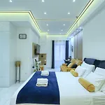 Rino Luxury Room