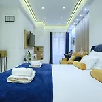 Rino Luxury Room
