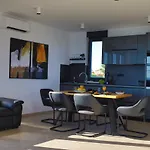 Dinary Penthouse Apartment
