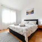 Holiday Apartments On The Puntamika & Borik Beach - Zadar