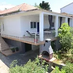 Holiday Home Matkovic - Srd300 By Interhome