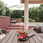 Pool Apartment With Traditional Dalmatian Konoba