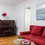 Garden Vista Apartment