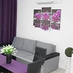 Cozy Apartment Di