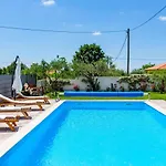 Kristina Holiday Home With Private Swimmingpool