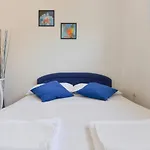 Captain'S Apartment