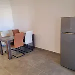 Apartment Mate