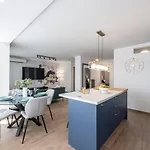 Blue Sky Apartment