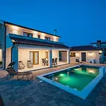 Villa Cicibella With Heated Pool 150 Meters From The Beach - By Ta Leut Agency