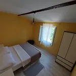 Kuca Za Odmor Toni