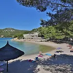 Mobile Home 70M Distant From Beach