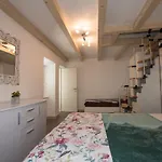 Sun Apartment