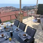 Dalmatins Milliondollar Sea View