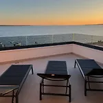 Luxury-Mandre