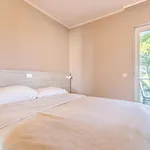 Paradiso, No 6