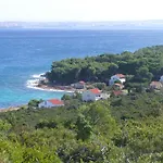 Room In Cabin - Caravan Near The Sea 6