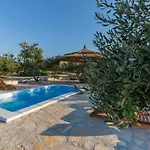 Eco Villa Solus With Pool