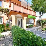 Apartment In Vir/Insel Vir 7482