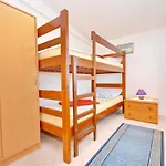 Apartment In Vir/Insel Vir 7480