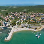 Family Friendly Seaside Apartments Sukosan, Zadar - 3273