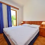 Apartment Meridiana-3 By Interhome