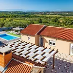 Luxury Villa With A Swimming Pool Benkovac, Zagora - 20927