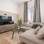 Villa 64 Apartment #4