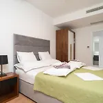 Apartment Laurus Five Stars