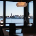 Seafront Luxury Suite Idassa By Belmont Realty