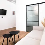 Green Room And Apartment