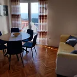 Apartment Plavo Nebo
