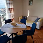 Apartment Plavo Nebo