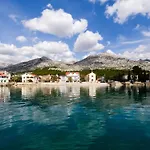 Holiday Home In Starigrad-Paklenica 40978