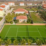 Luxury Villa Agape Palm Beach Tennisplatz
