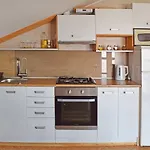 Prekrasan Apartman Sa Kaminom