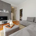 Jakov Apartment With Balcony