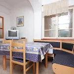 Apartments With A Parking Space Dubrovnik - 2144