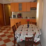 Josini Dvori