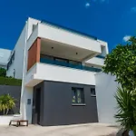 K&N Luxapartment - Jacuzzi And Magnificent Sea View